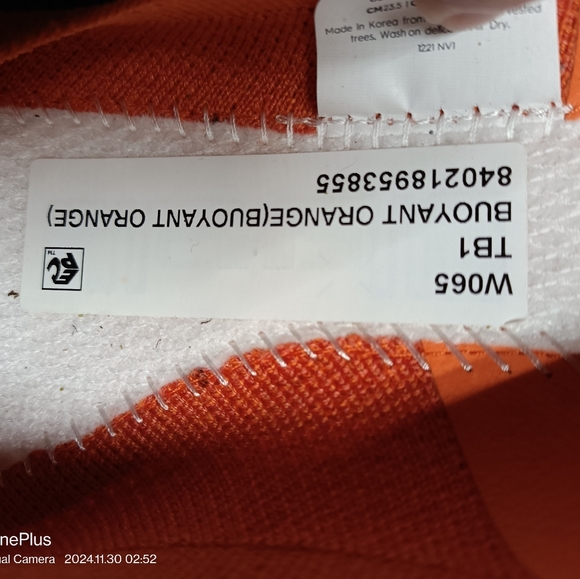 Allbirds Bright orange tree breezers size 6.5 - Picture 12 of 16